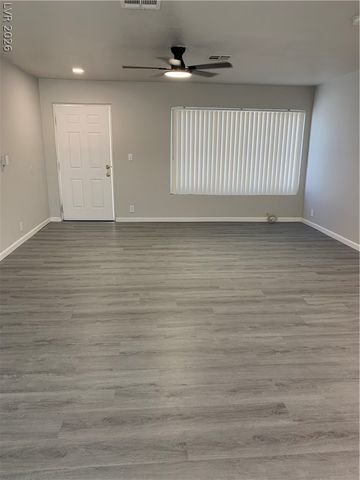 952 King Richard Avenue, Las Vegas, NV 89119