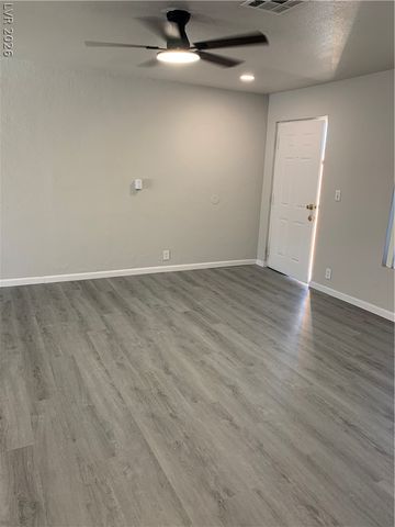 952 King Richard Avenue, Las Vegas, NV 89119