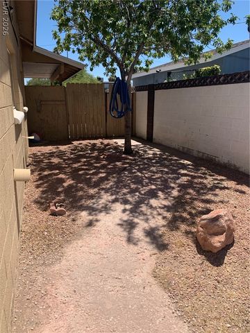 952 King Richard Avenue, Las Vegas, NV 89119