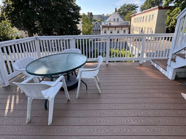 17 Farragut Avenue 2, Somerville, MA 02144