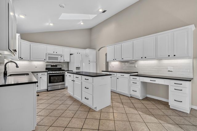100 Forest View Court, Hot Springs, AR 71913