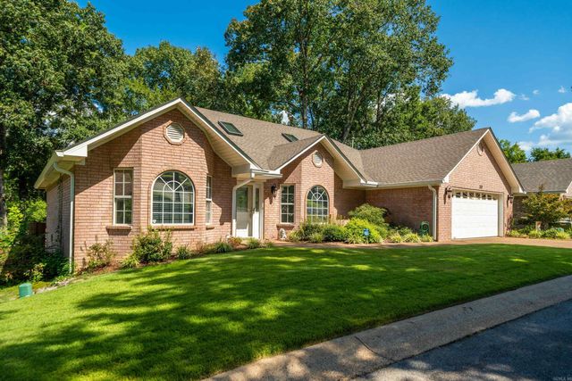 100 Forest View Court, Hot Springs, AR 71913