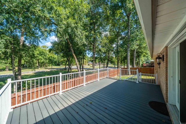 100 Forest View Court, Hot Springs, AR 71913