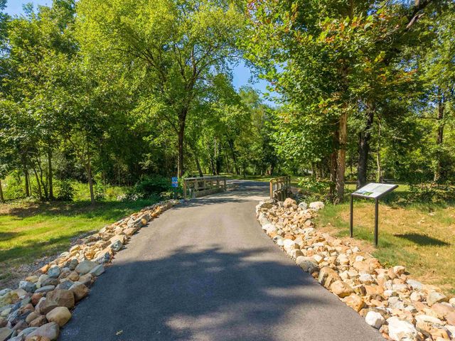 100 Forest View Court, Hot Springs, AR 71913