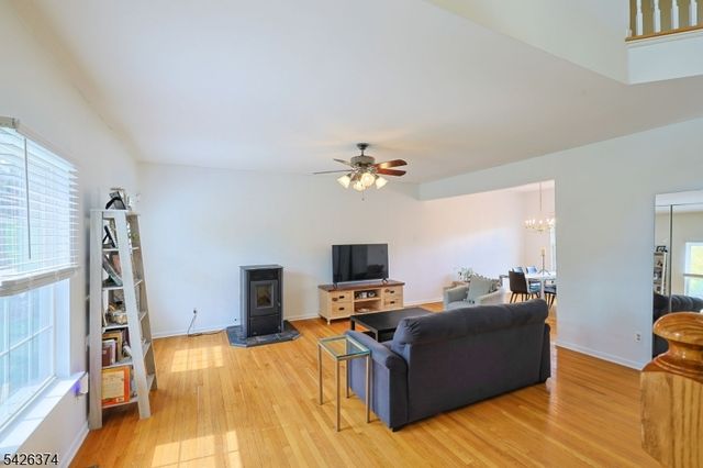 14 Thomas Rd, Lafayette Twp., NJ 07848