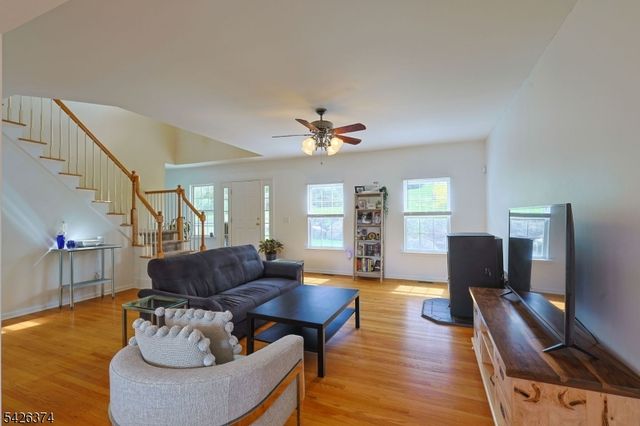 14 Thomas Rd, Lafayette Twp., NJ 07848