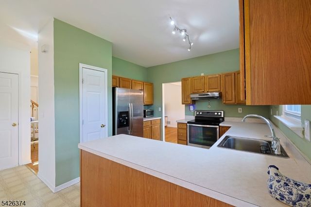 14 Thomas Rd, Lafayette Twp., NJ 07848