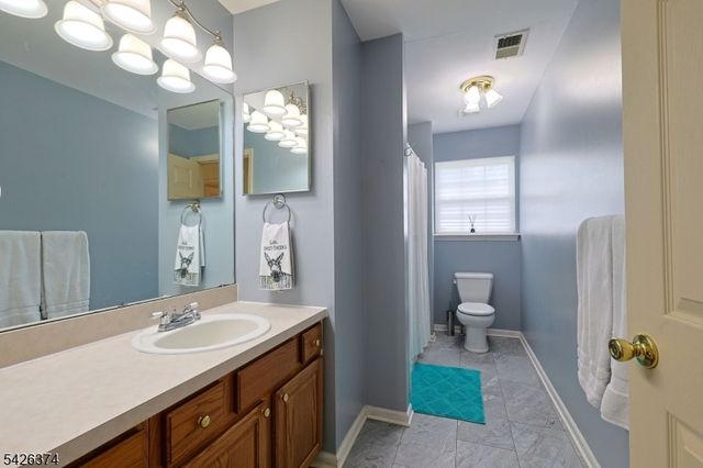 14 Thomas Rd, Lafayette Twp., NJ 07848