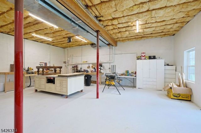14 Thomas Rd, Lafayette Twp., NJ 07848