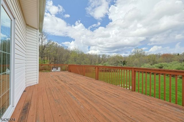 14 Thomas Rd, Lafayette Twp., NJ 07848