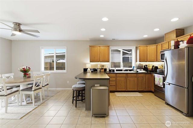 2406 34th Avenue, Longview, WA 98632