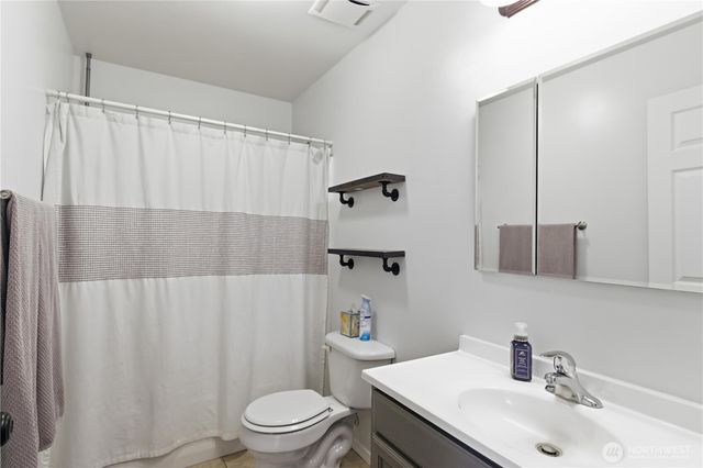 2406 34th Avenue, Longview, WA 98632