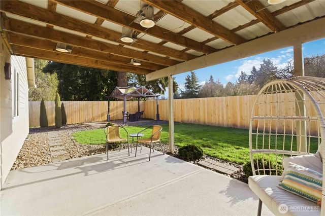 2406 34th Avenue, Longview, WA 98632