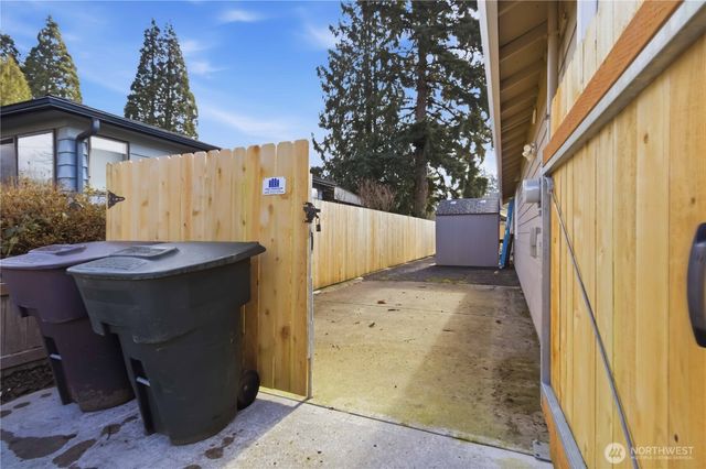 2406 34th Avenue, Longview, WA 98632