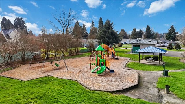 2406 34th Avenue, Longview, WA 98632