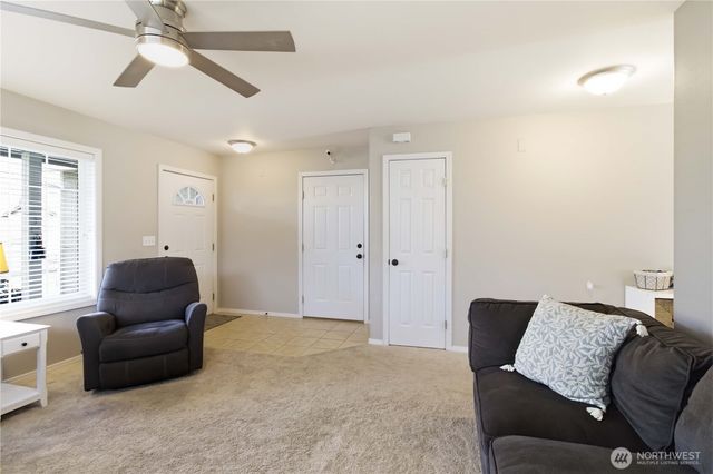 2406 34th Avenue, Longview, WA 98632