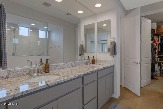 1929 W Burnside Trail, Phoenix, AZ 85085