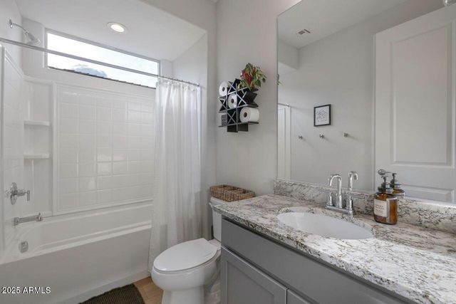 1929 W Burnside Trail, Phoenix, AZ 85085