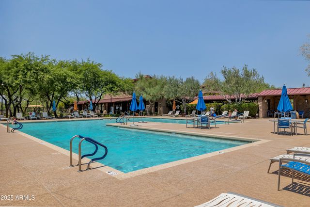 1929 W Burnside Trail, Phoenix, AZ 85085