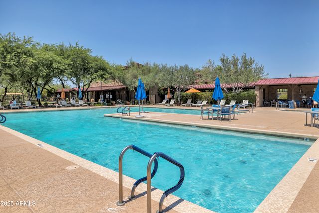 1929 W Burnside Trail, Phoenix, AZ 85085