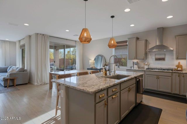 1929 W Burnside Trail, Phoenix, AZ 85085