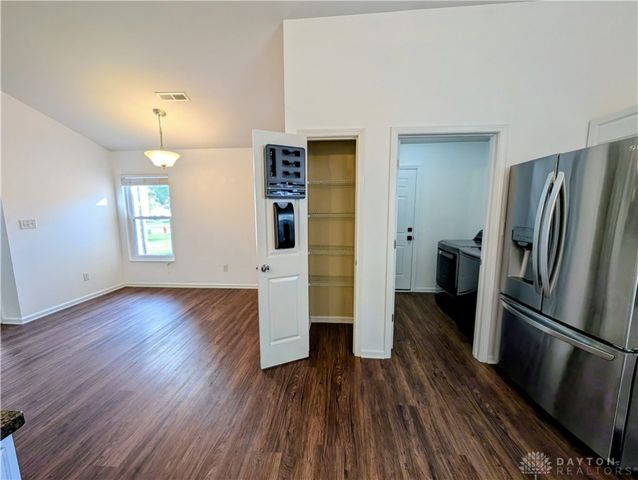 6739 Evergreen Woods Drive, Dayton, OH 45424