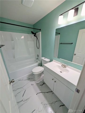 6739 Evergreen Woods Drive, Dayton, OH 45424