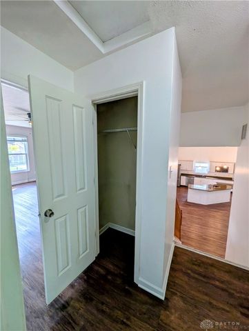 6739 Evergreen Woods Drive, Dayton, OH 45424