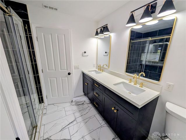 6739 Evergreen Woods Drive, Dayton, OH 45424