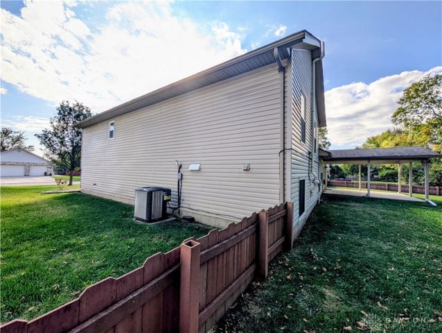 6739 Evergreen Woods Drive, Dayton, OH 45424