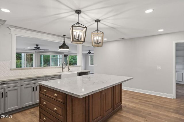 165 Hoover Avenue, Ventura, CA 93003