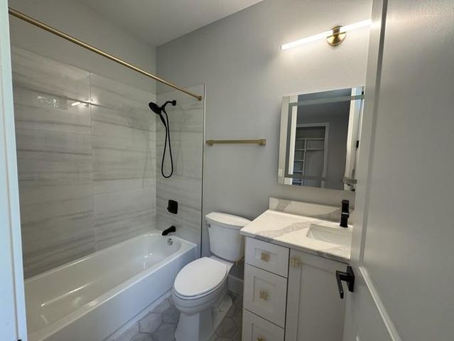 2604 Francisco ST B, Austin, TX 78702