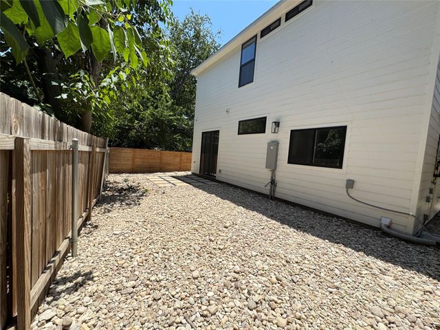 2604 Francisco ST B, Austin, TX 78702