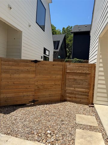 2604 Francisco ST B, Austin, TX 78702