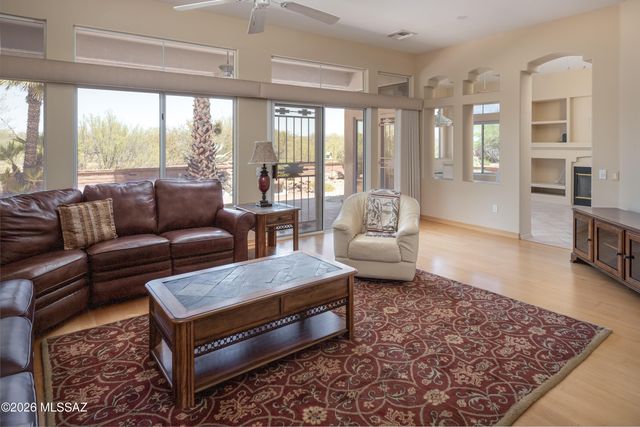 1701 E Crown Ridge Way, Oro Valley, AZ 85755