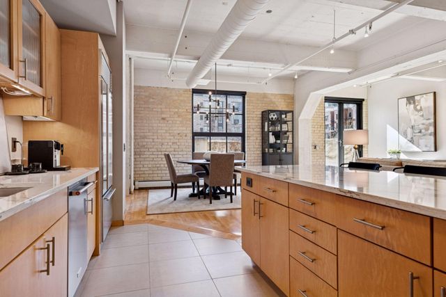 117 Portland Avenue 402, Minneapolis, MN 55401