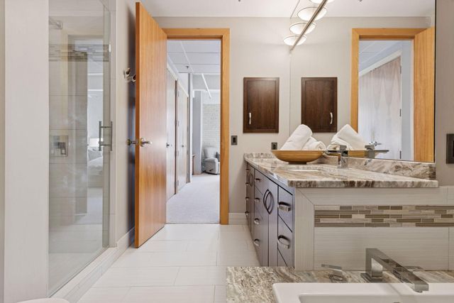 117 Portland Avenue 402, Minneapolis, MN 55401