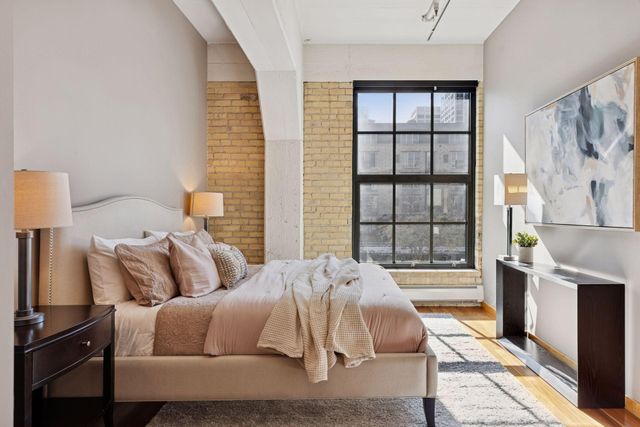 117 Portland Avenue 402, Minneapolis, MN 55401