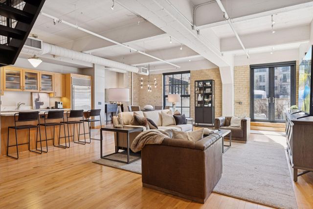 117 Portland Avenue 402, Minneapolis, MN 55401