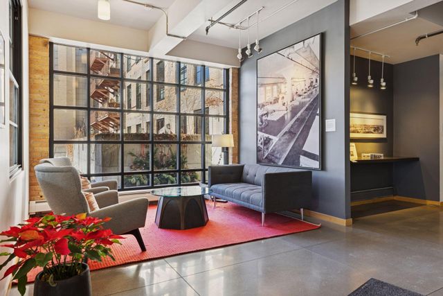 117 Portland Avenue 402, Minneapolis, MN 55401