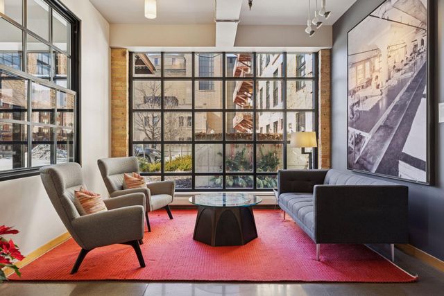 117 Portland Avenue 402, Minneapolis, MN 55401