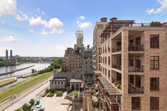 117 Portland Avenue 402, Minneapolis, MN 55401