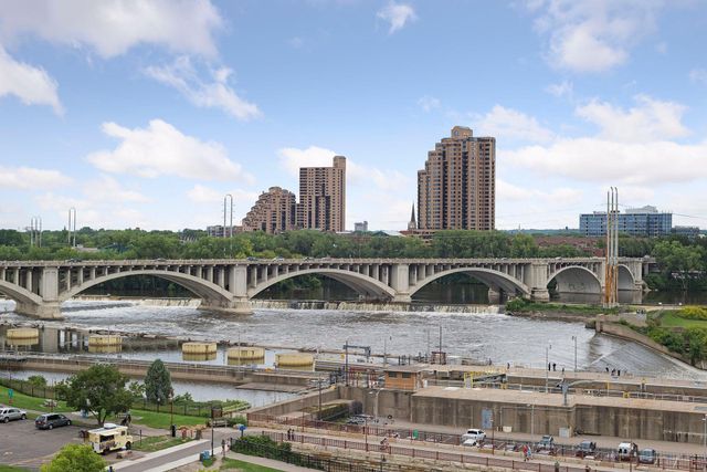 117 Portland Avenue 402, Minneapolis, MN 55401