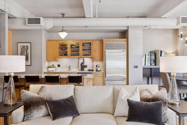 117 Portland Avenue 402, Minneapolis, MN 55401