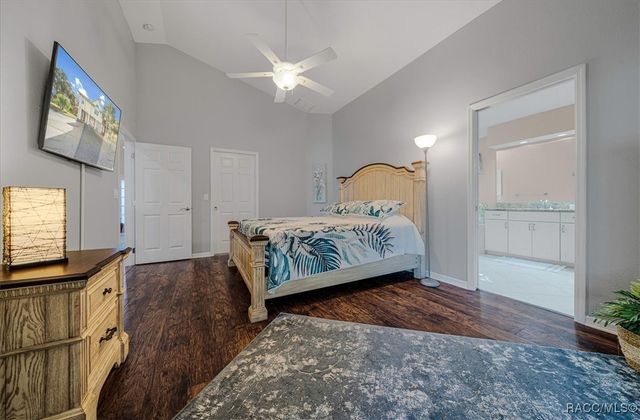 11938 W Blue Bayou Court, Crystal River, FL 34429