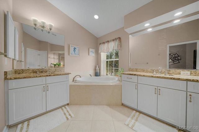 11938 W Blue Bayou Court, Crystal River, FL 34429