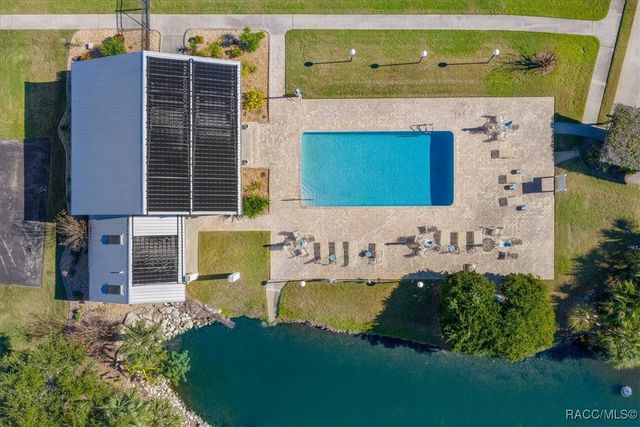 11938 W Blue Bayou Court, Crystal River, FL 34429