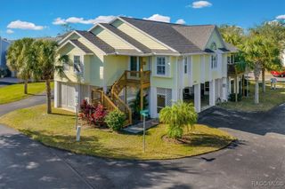 11938 W Blue Bayou Court, Crystal River, FL 34429