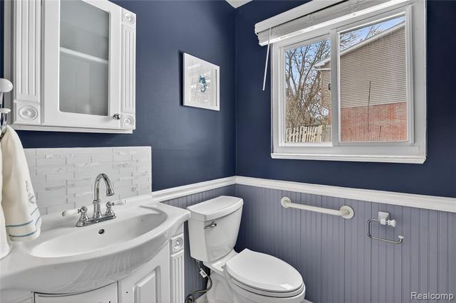 735 Huntington Road, Grand Blanc, MI 48439