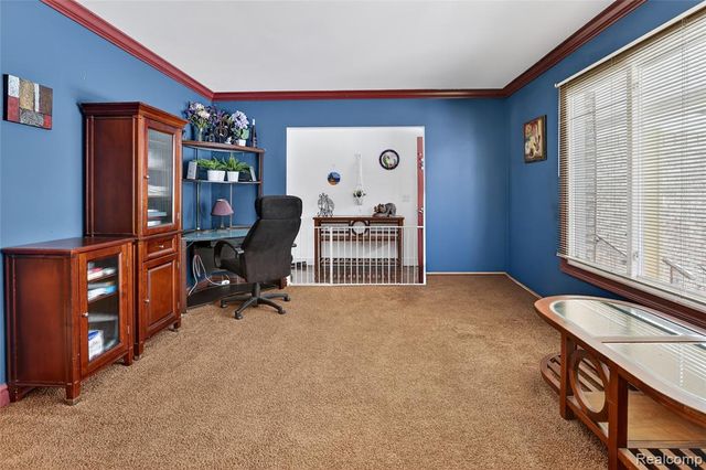 735 Huntington Road, Grand Blanc, MI 48439